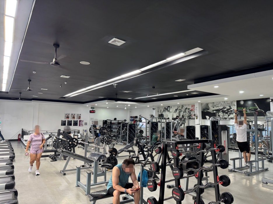 런닝맨 헬스장 (Running Man Gym)